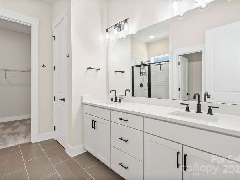 1109 Masefield Avenue, Matthews, NC 28105.  MLS# CAR4286519, YatesRealty ID 30054. 