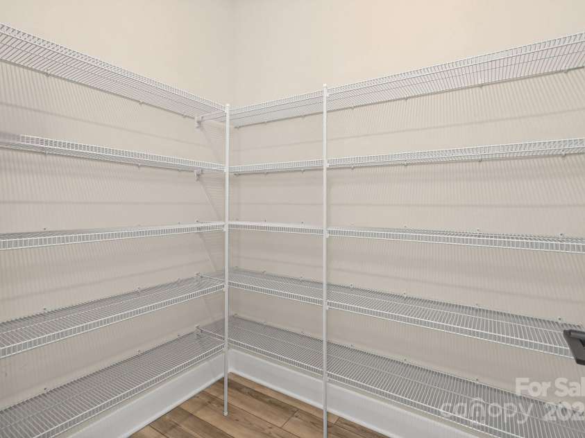 1109 Masefield Avenue, Matthews, NC 28105.  MLS# CAR4316229, YatesRealty ID 30054. 