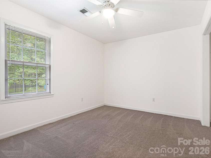 11510 Painted Tree Road, Charlotte, NC 28226.  MLS# CAR4391290, YatesRealty ID 30054. 