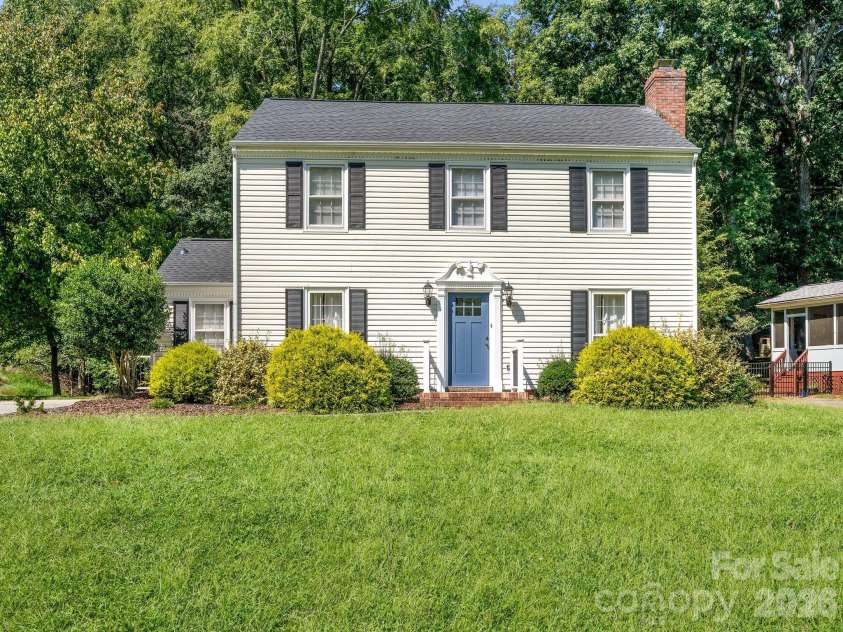 11510 Painted Tree Road, Charlotte, NC 28226.  MLS# CAR4391290, YatesRealty ID 30054. 