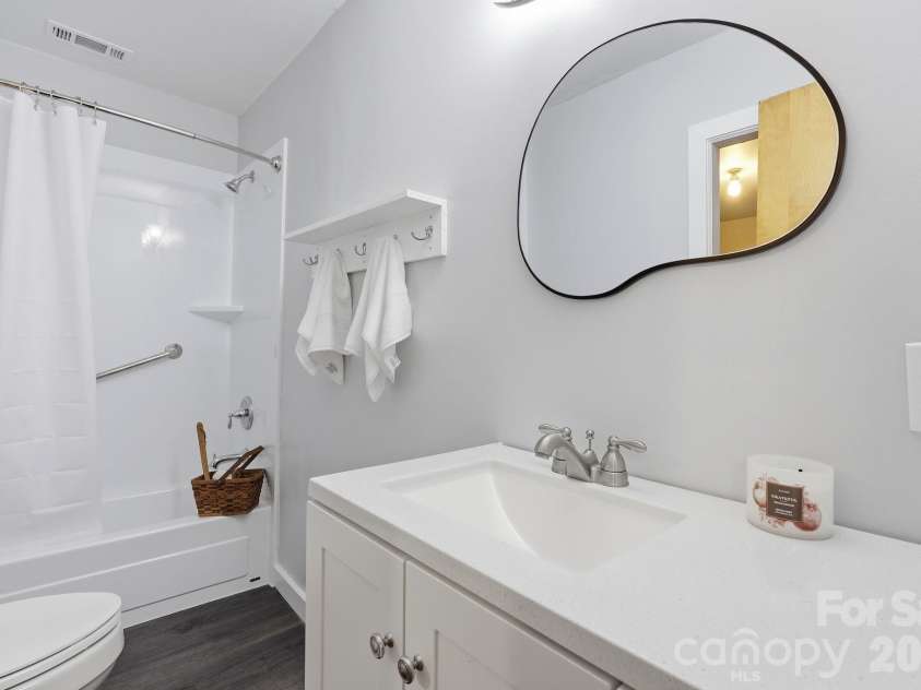 226 Vance Avenue, Black Mountain, NC 28711.  MLS# CAR4391505, YatesRealty ID 30055. 
