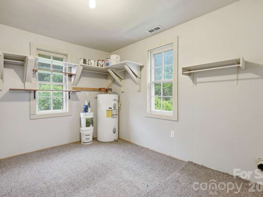 226 Vance Avenue, Black Mountain, NC 28711.  MLS# CAR4391505, YatesRealty ID 30055. 