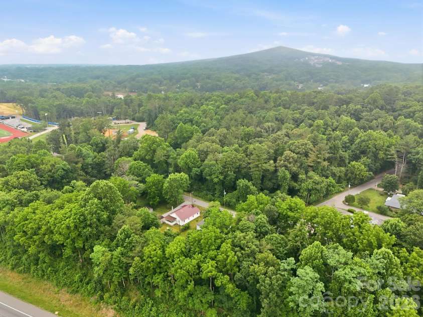 226 Vance Avenue, Black Mountain, NC 28711.  MLS# CAR4391505, YatesRealty ID 30055. 