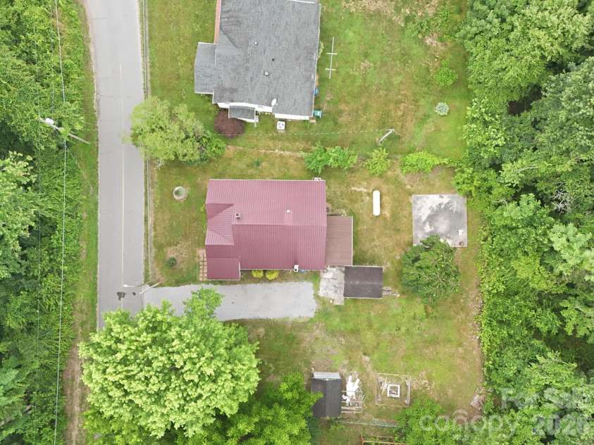 226 Vance Avenue, Black Mountain, NC 28711.  MLS# CAR4391505, YatesRealty ID 30055. 