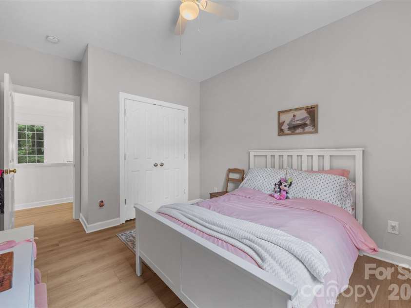 171 Longboat Road, Mooresville, NC 28117.  MLS# CAR4391201, YatesRealty ID 30056. 
