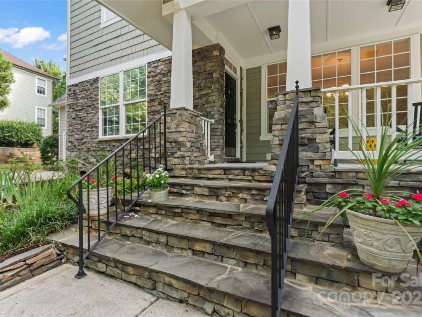 415 Pinnacle Lane, Huntersville, NC 28078.  MLS# CAR4285608, YatesRealty ID 30056. 
