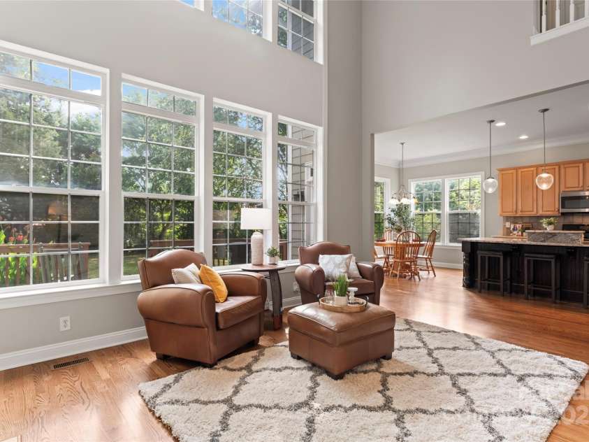 415 Pinnacle Lane, Huntersville, NC 28078.  MLS# CAR4285608, YatesRealty ID 30056. 