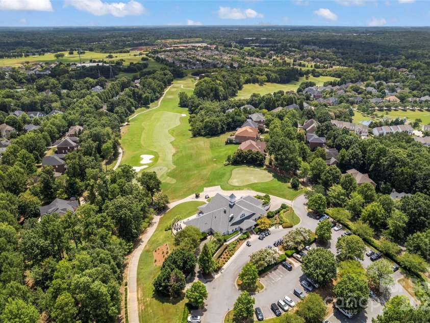 415 Pinnacle Lane, Huntersville, NC 28078.  MLS# CAR4285608, YatesRealty ID 30056. 