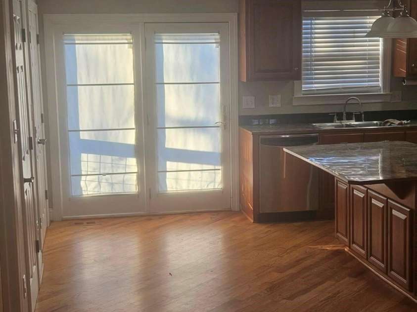 2119 Lakeview Lane, Charlotte, NC 28214.  MLS# CAR4356460, YatesRealty ID 30058. 