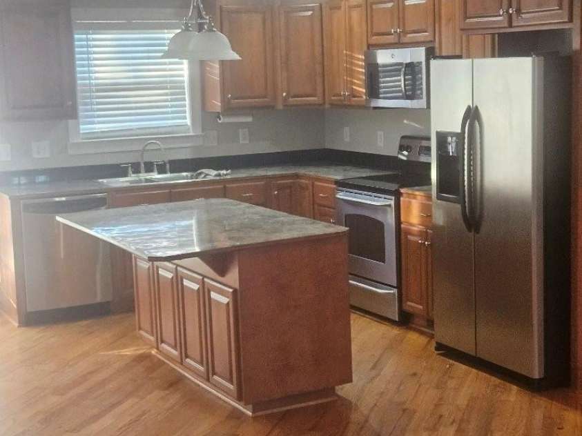 2119 Lakeview Lane, Charlotte, NC 28214.  MLS# CAR4356460, YatesRealty ID 30058. 