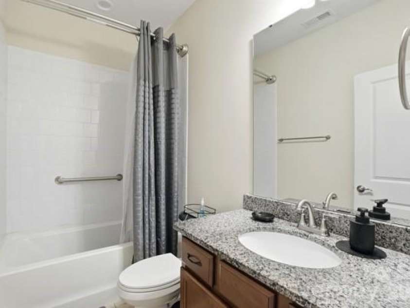 1062 Millview Lane, Matthews, NC 28104.  MLS# CAR4382909, YatesRealty ID 30059. 