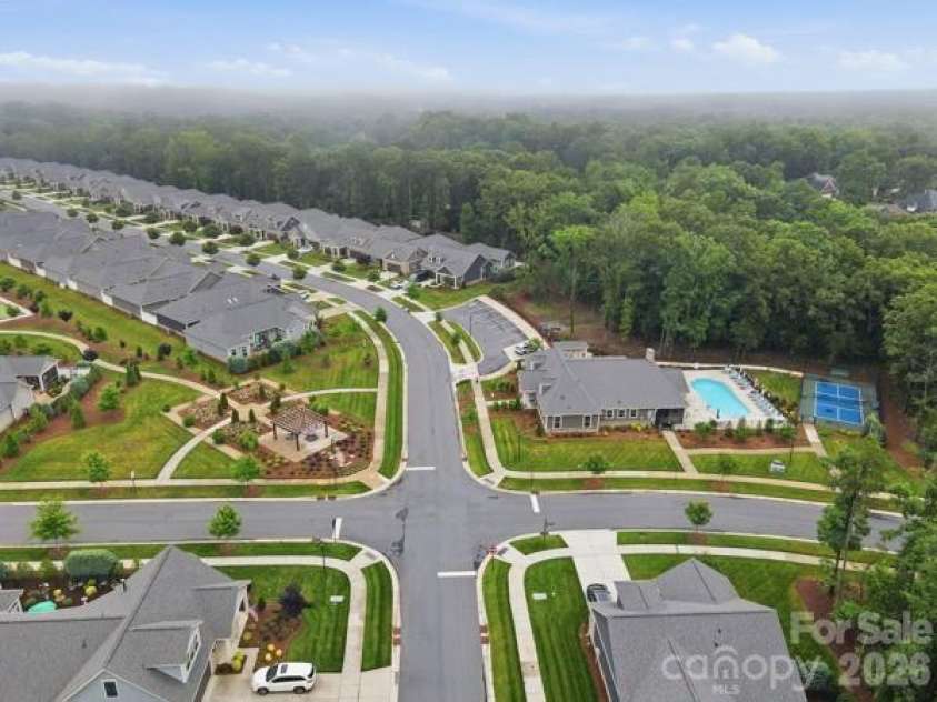 1062 Millview Lane, Matthews, NC 28104.  MLS# CAR4382909, YatesRealty ID 30059. 