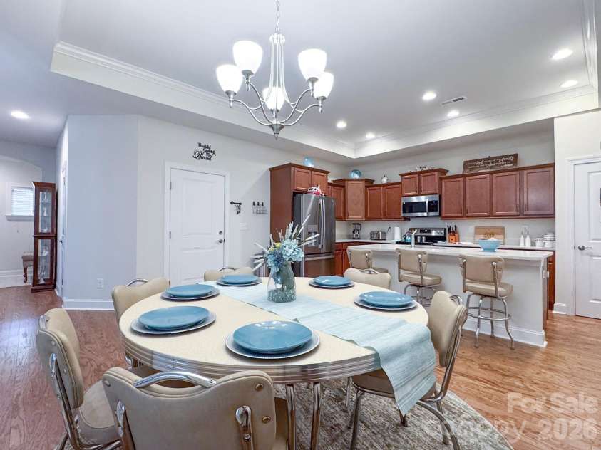 1062 Millview Lane, Matthews, NC 28104.  MLS# CAR4382909, YatesRealty ID 30059. 