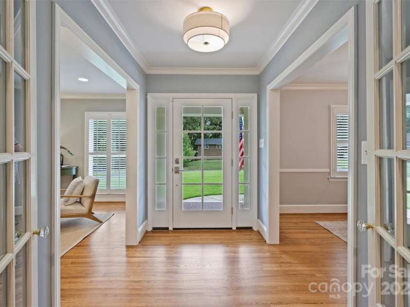 6900 Folger Drive, Charlotte, NC 28270.  MLS# CAR4287694, YatesRealty ID 30059. 