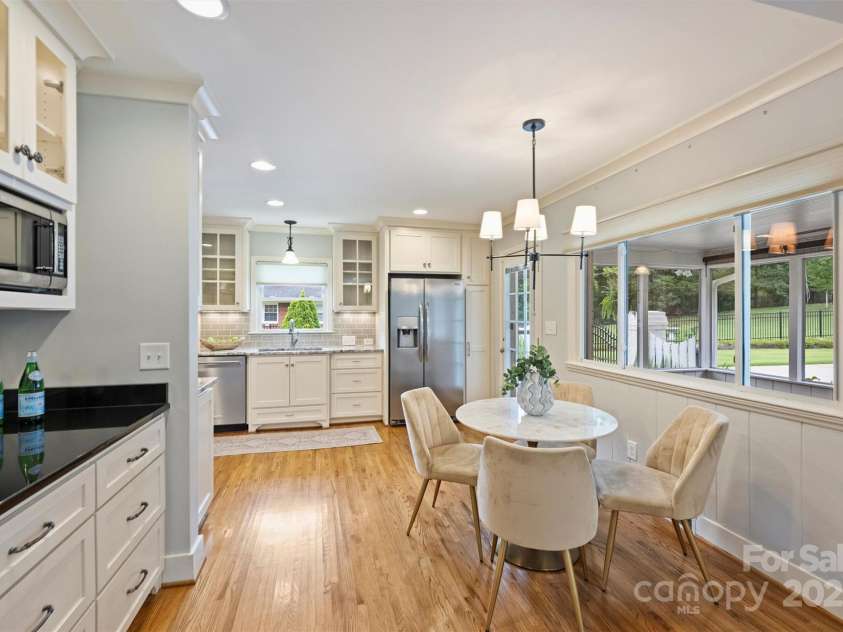 6900 Folger Drive, Charlotte, NC 28270.  MLS# CAR4287694, YatesRealty ID 30059. 