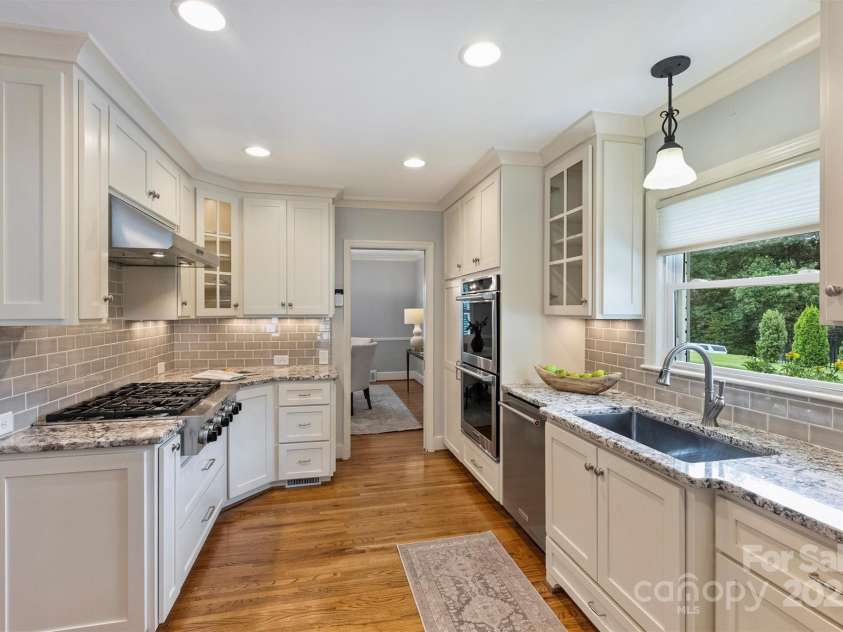 6900 Folger Drive, Charlotte, NC 28270.  MLS# CAR4287694, YatesRealty ID 30059. 