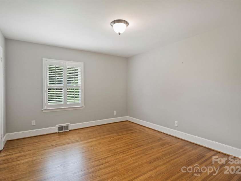 6900 Folger Drive, Charlotte, NC 28270.  MLS# CAR4287694, YatesRealty ID 30059. 