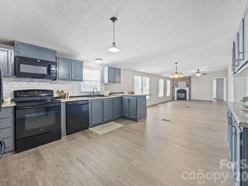 1024 Rogue Court, Kannapolis, NC 28081.  MLS# CAR4346736, YatesRealty ID 3006. 