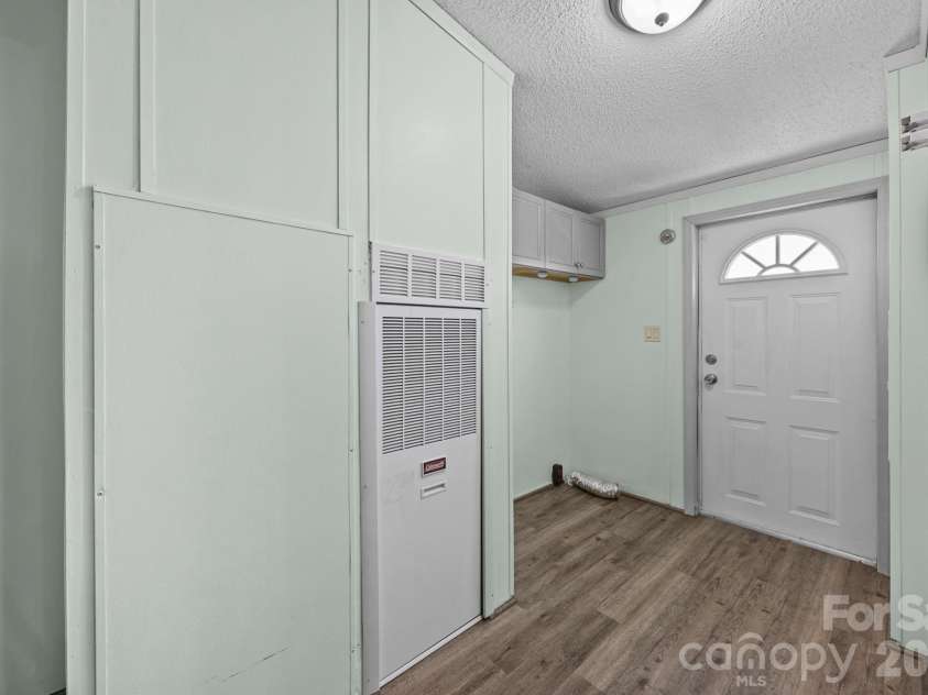 1024 Rogue Court, Kannapolis, NC 28081.  MLS# CAR4346736, YatesRealty ID 3006. 