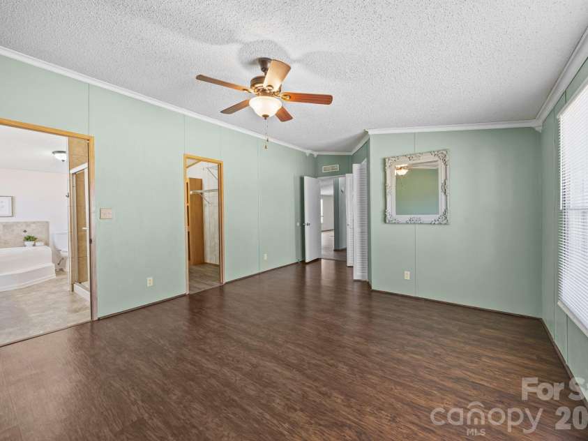 1024 Rogue Court, Kannapolis, NC 28081.  MLS# CAR4346736, YatesRealty ID 3006. 