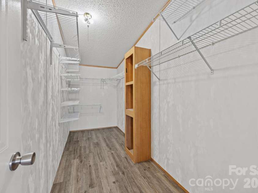 1024 Rogue Court, Kannapolis, NC 28081.  MLS# CAR4346736, YatesRealty ID 3006. 