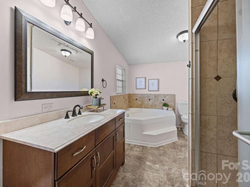 1024 Rogue Court, Kannapolis, NC 28081.  MLS# CAR4346736, YatesRealty ID 3006. 