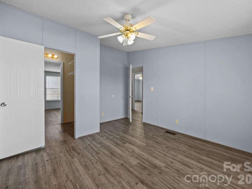 1024 Rogue Court, Kannapolis, NC 28081.  MLS# CAR4346736, YatesRealty ID 3006. 