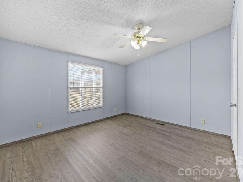 1024 Rogue Court, Kannapolis, NC 28081.  MLS# CAR4346736, YatesRealty ID 3006. 