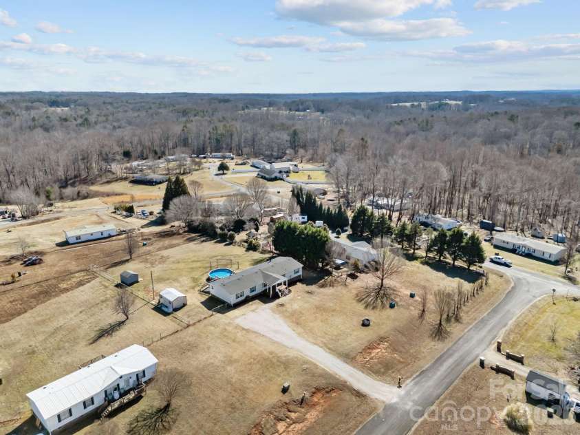 1024 Rogue Court, Kannapolis, NC 28081.  MLS# CAR4346736, YatesRealty ID 3006. 