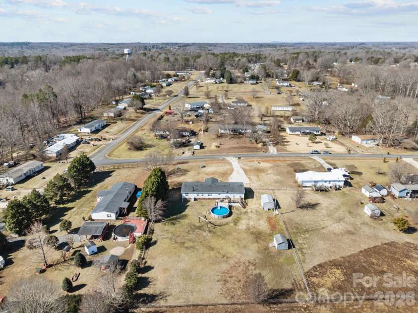1024 Rogue Court, Kannapolis, NC 28081.  MLS# CAR4346736, YatesRealty ID 3006. 