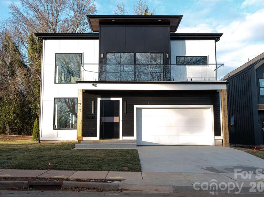 1912 Grier Avenue, Charlotte, NC 28216.  MLS# CAR4319722, YatesRealty ID 3006. 
