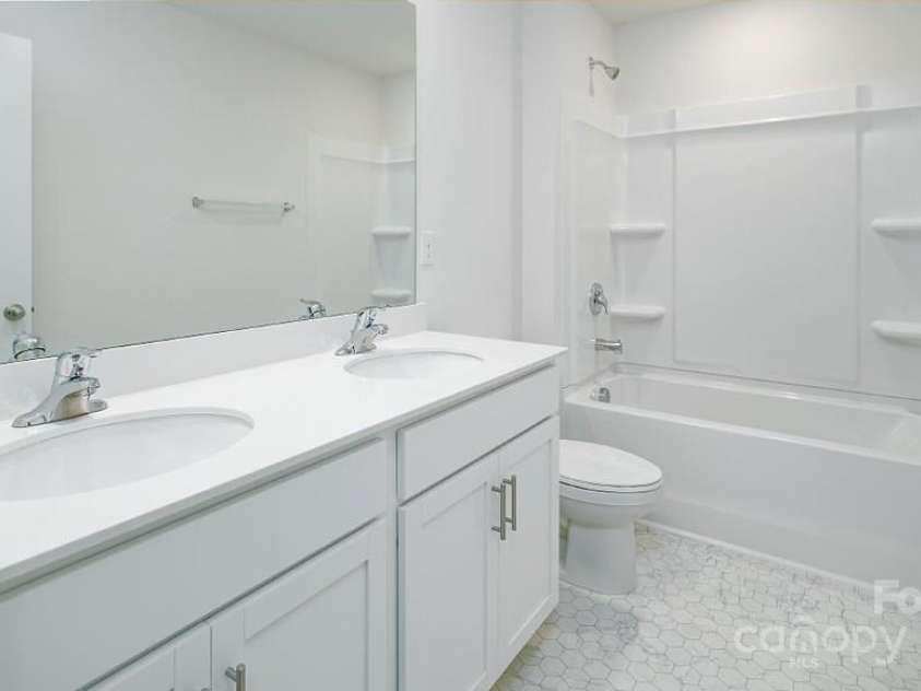 564 Country Oak Drive, Asheville, NC 28804.  MLS# CAR4165775, YatesRealty ID 3006. REPRESENTATION ONLY PHOTO