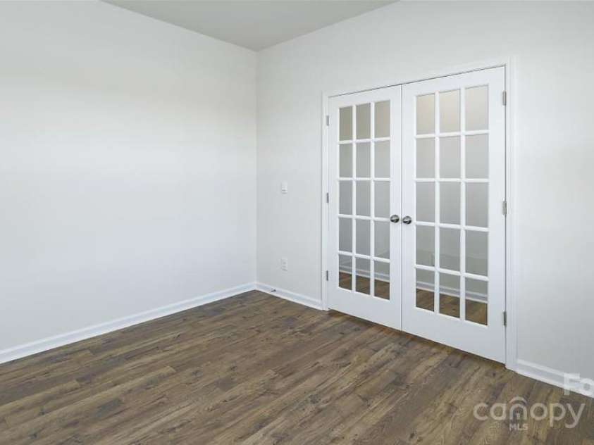 564 Country Oak Drive, Asheville, NC 28804.  MLS# CAR4165775, YatesRealty ID 3006. REPRESENTATION ONLY PHOTO