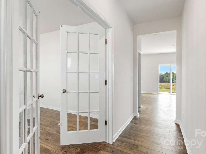 564 Country Oak Drive, Asheville, NC 28804.  MLS# CAR4165775, YatesRealty ID 3006. REPRESENTATION ONLY PHOTO