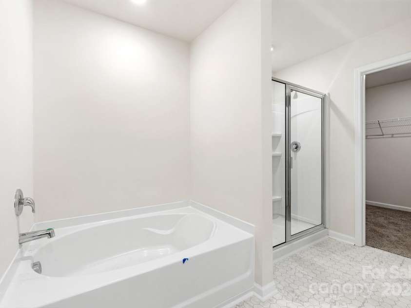 564 Country Oak Drive, Asheville, NC 28804.  MLS# CAR4165775, YatesRealty ID 3006. REPRESENTATION ONLY PHOTO