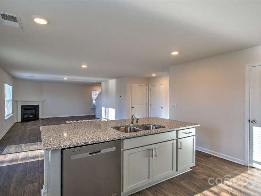 564 Country Oak Drive, Asheville, NC 28804.  MLS# CAR4165775, YatesRealty ID 3006. REPRESENTATION ONLY PHOTO