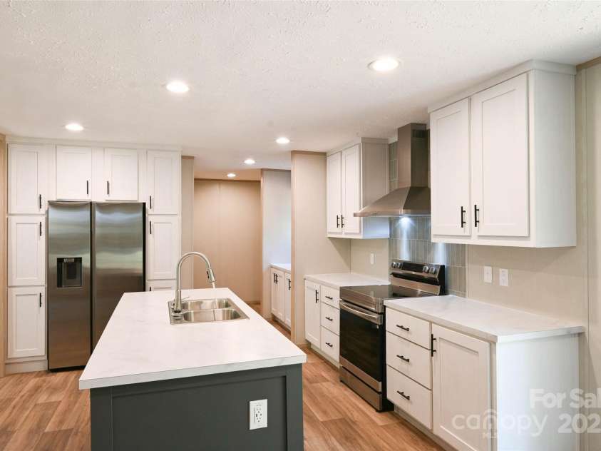 1141 Mountain Brook Drive, Clover, SC 29710.  MLS# CAR4287582, YatesRealty ID 30060. 