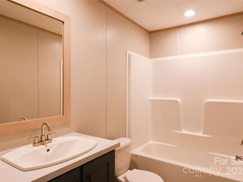 1141 Mountain Brook Drive, Clover, SC 29710.  MLS# CAR4287582, YatesRealty ID 30060. 