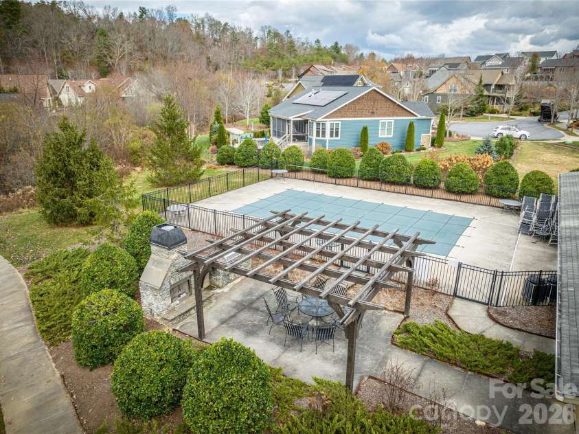 3 Holland Mountain View, Asheville, NC 28804.  MLS# CAR4381829, YatesRealty ID 30060. 