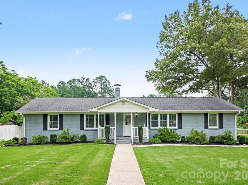 277 Westerwood Drive, Rock Hill, SC 29732.  MLS# CAR4392091, YatesRealty ID 30062. 