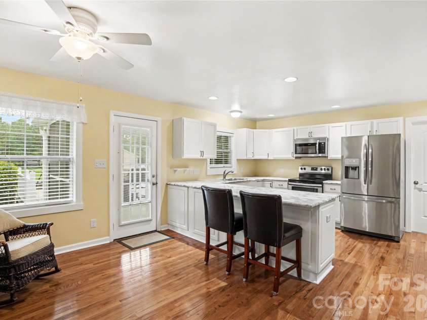 277 Westerwood Drive, Rock Hill, SC 29732.  MLS# CAR4392091, YatesRealty ID 30062. 