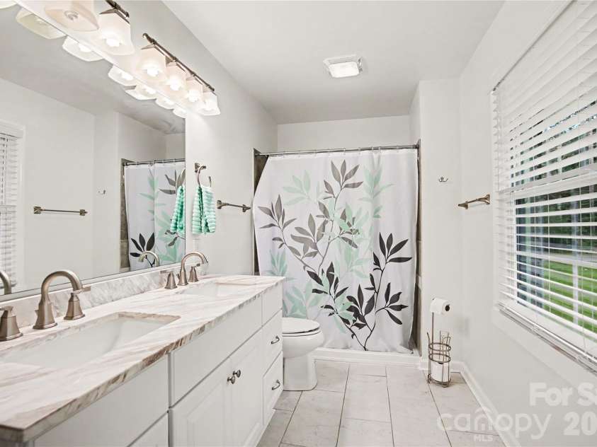 277 Westerwood Drive, Rock Hill, SC 29732.  MLS# CAR4392091, YatesRealty ID 30062. 