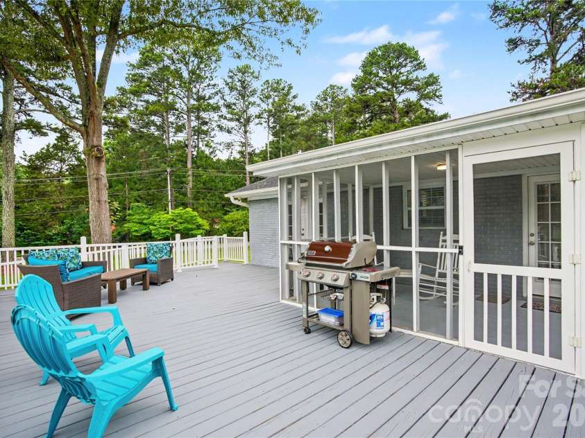 277 Westerwood Drive, Rock Hill, SC 29732.  MLS# CAR4392091, YatesRealty ID 30062. 
