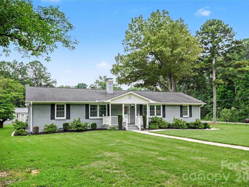 277 Westerwood Drive, Rock Hill, SC 29732.  MLS# CAR4392091, YatesRealty ID 30062. 