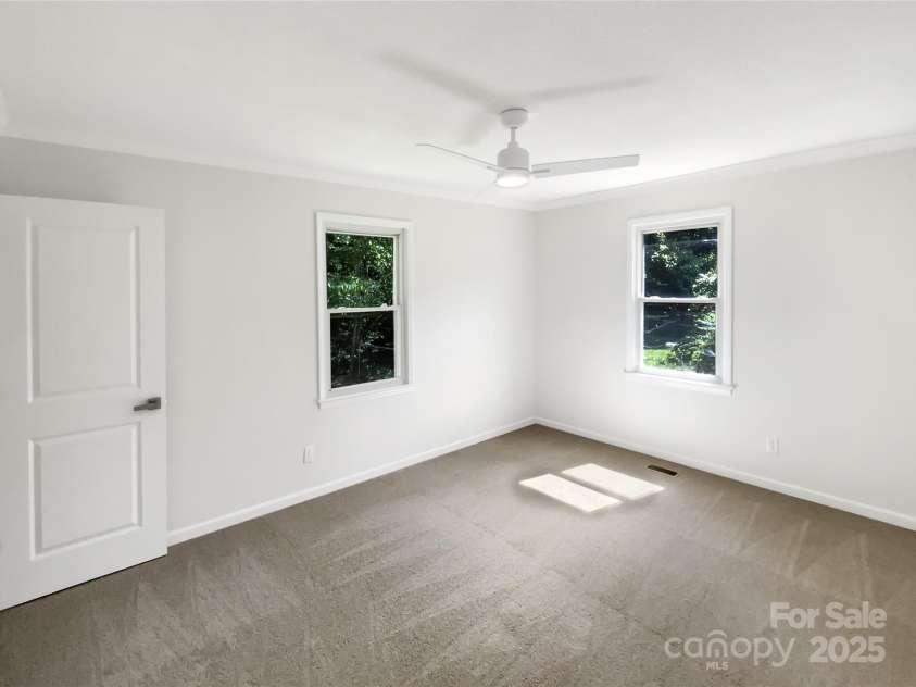 301 Briarcliff Drive, Kannapolis, NC 28081.  MLS# CAR4288745, YatesRealty ID 30063. 