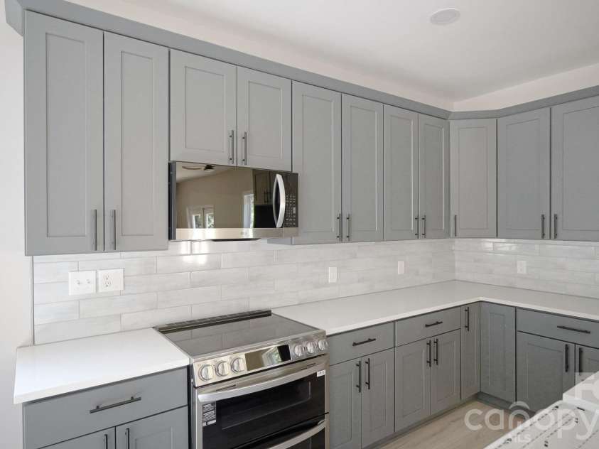 501 &503 Granby Circle, Charlotte, NC 28217.  MLS# CAR4356224, YatesRealty ID 30064. 
