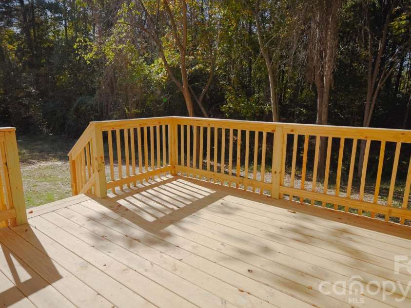 501 &503 Granby Circle, Charlotte, NC 28217.  MLS# CAR4356224, YatesRealty ID 30064. 