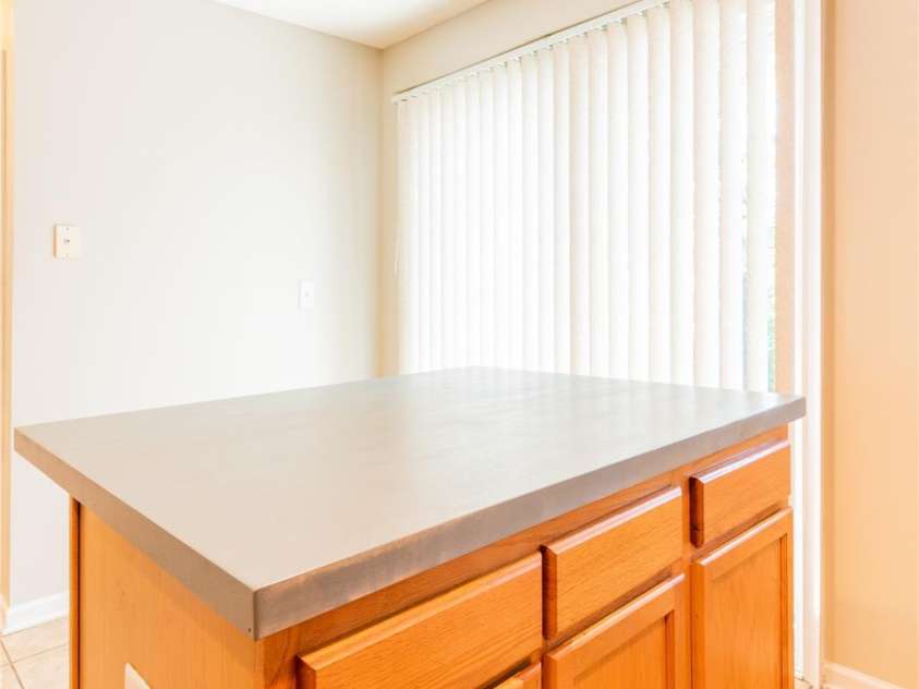 10763 Holly Ridge Boulevard, Charlotte, NC 28216.  MLS# CAR4274578, YatesRealty ID 30065. 