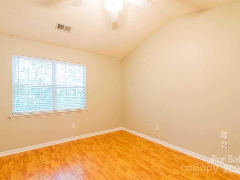 10763 Holly Ridge Boulevard, Charlotte, NC 28216.  MLS# CAR4274578, YatesRealty ID 30065. 