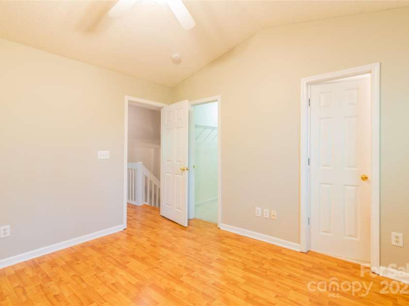 10763 Holly Ridge Boulevard, Charlotte, NC 28216.  MLS# CAR4274578, YatesRealty ID 30065. 